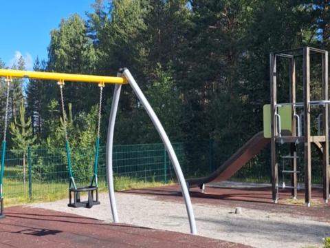 Kuva akanrovan leikkipuistosta